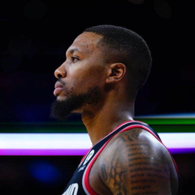 巴克利:开拓者需要重建 利拉德最终会选择离开